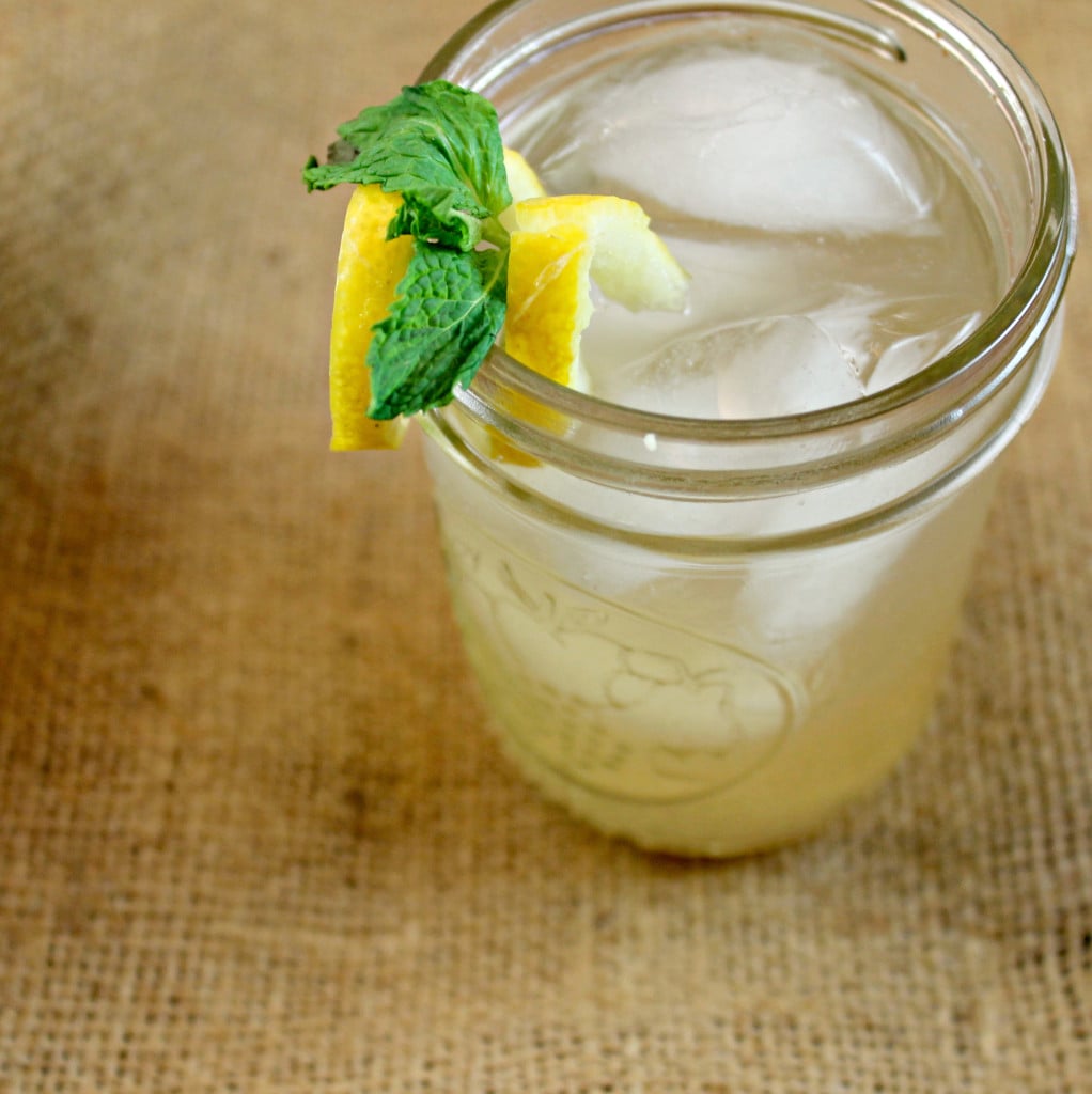 Bourbon-Peach Lemonade