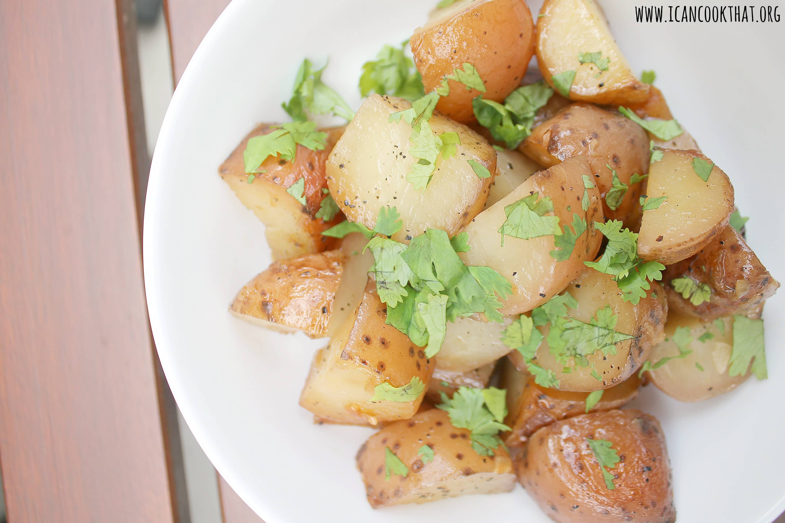 Slow Cooker Garlic Red Potatoes